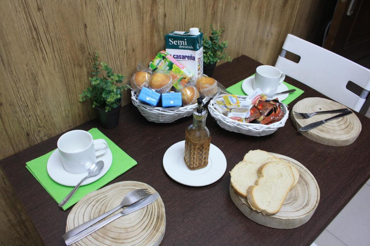 Almoharin Casa Rural La Plaza מראה חיצוני תמונה